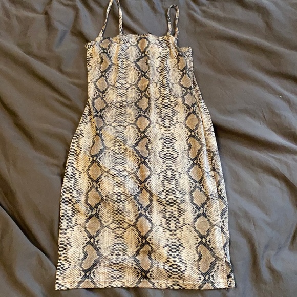 Shein snake print dress - Picture 1 of 1